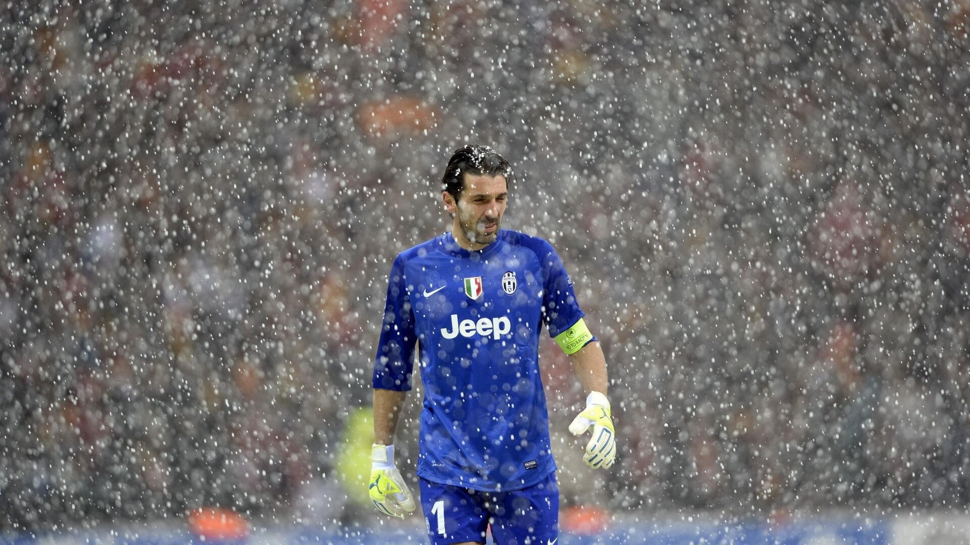 开云体育官网-里根·史密斯冲刺阶段技压群雄,里斯希尔史密斯